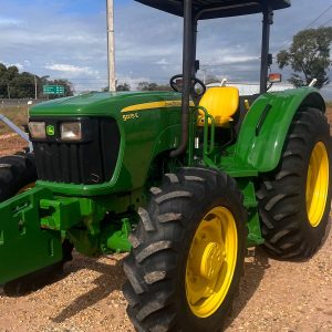 TRATOR AGRÍCOLA JD5075E