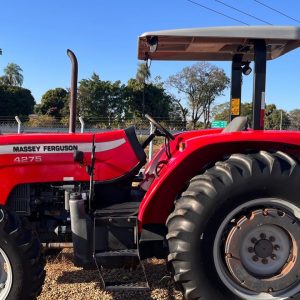 TRATOR AGRÍCOLA MF4275