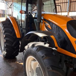 TRATOR AGRÍCOLA A114