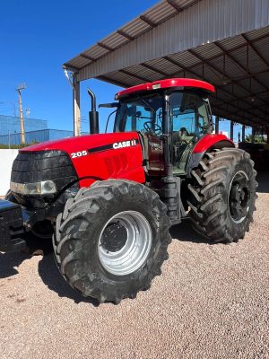 TRATOR AGRÍCOLA PUMA 205