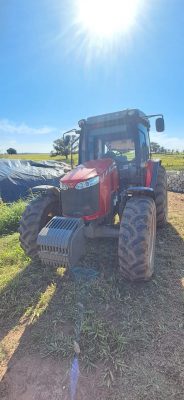 TRATOR AGRÍCOLA MF6711
