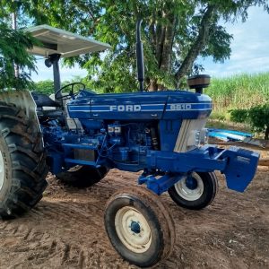 TRATOR AGRÍCOLA FORD 6610