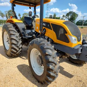 TRATOR AGRÍCOLA VALTRA A850