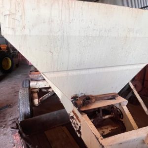 Distribuidor de calcário 7.500kg