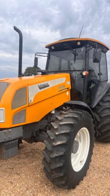 TRATOR AGRÍCOLA BM125