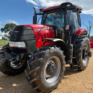 TRATOR AGRÍCOLA CASE PUMA140