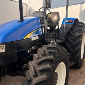 TRATOR AGRÍCOLA TL85E
