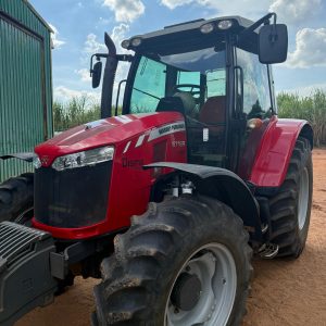 TRATOR AGRÍCOLA MF6712R