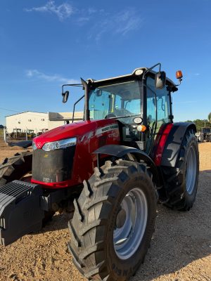 TRATOR AGRÍCOLA MF6713