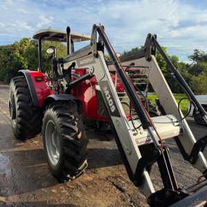 TRATOR AGRÍCOLA MF6711