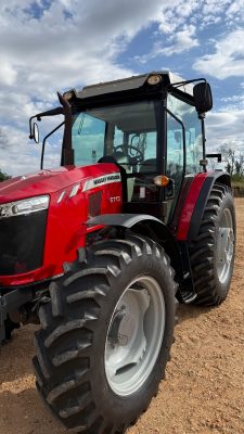TRATOR AGRÍCOLA MF6713