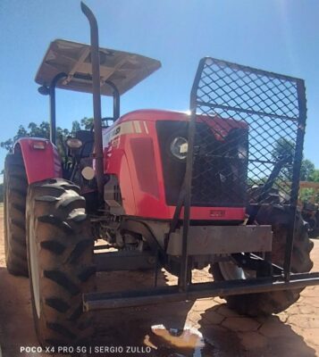 TRATOR AGRÍCOLA MF4283